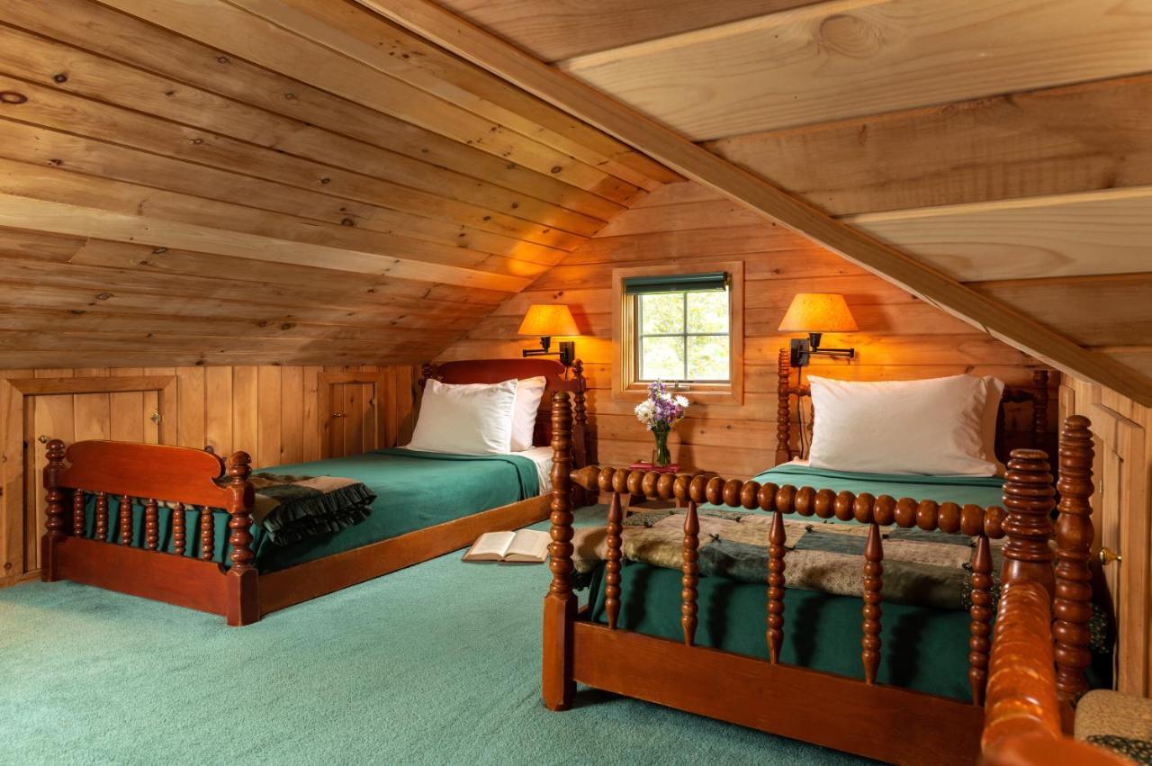 Paddler's Lane Retreat * Confluence